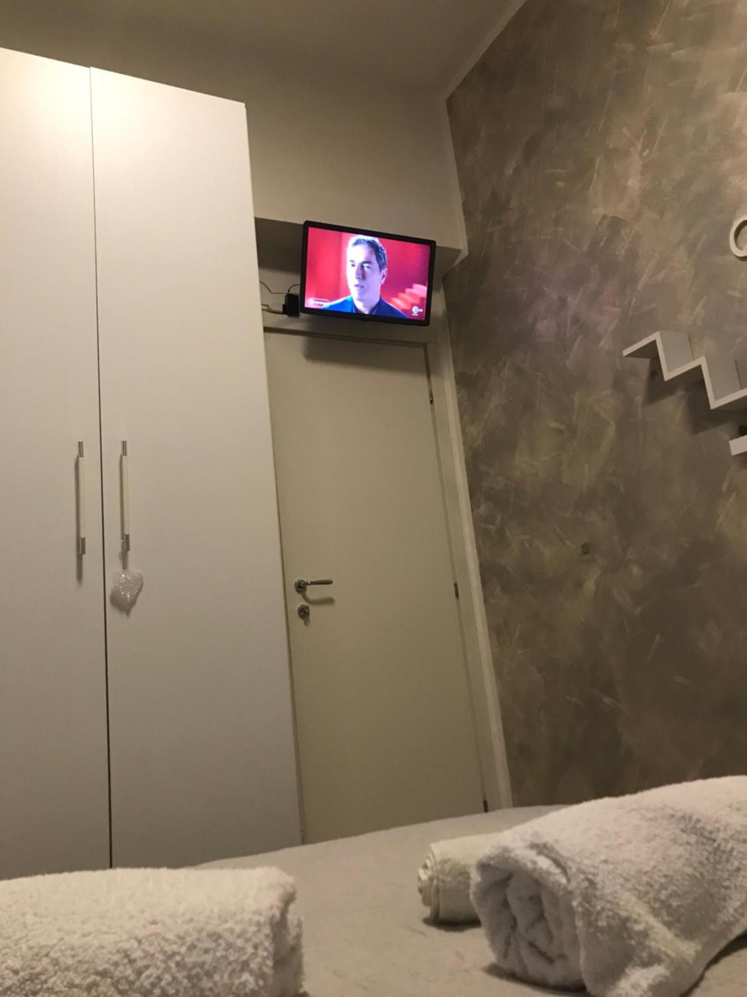 Via Serradifalco, Zona Via Dante Палермо Екстериор снимка